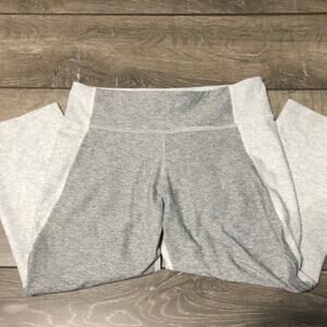 Outdoor Voices Two Toned Gray Crop Leggings Size M